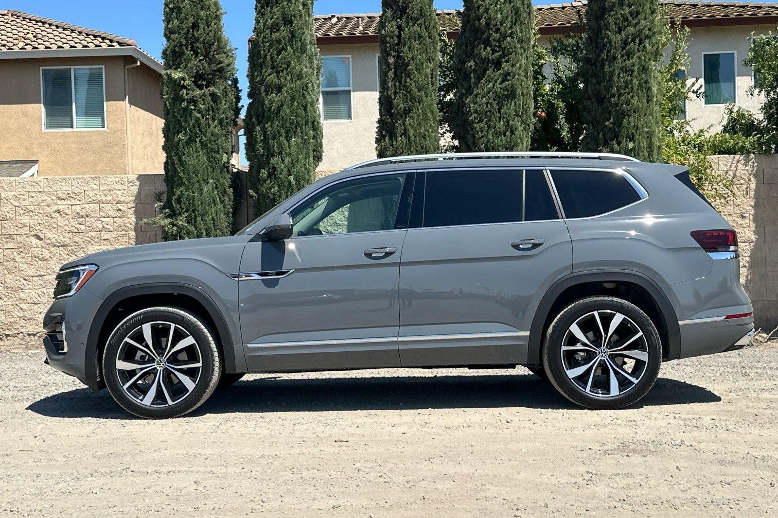 New 2026 Pure Gray Volkswagen 2.0T SEL Premium R-Line image 7