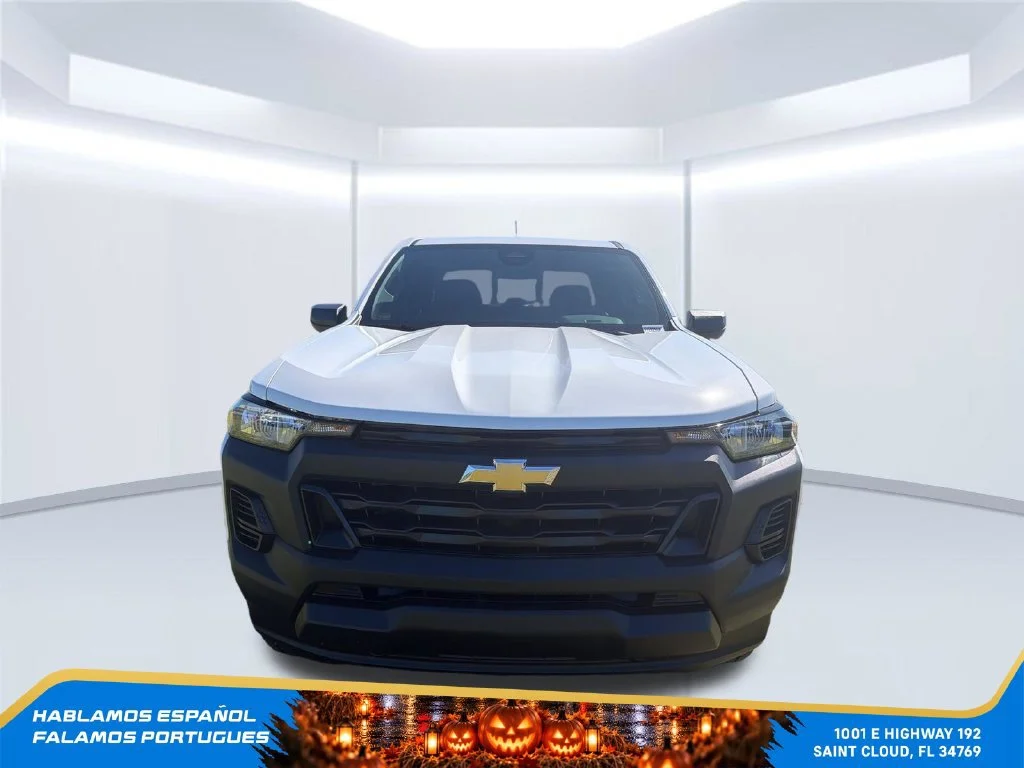 New 2026 Summit White Chevrolet WT image 8
