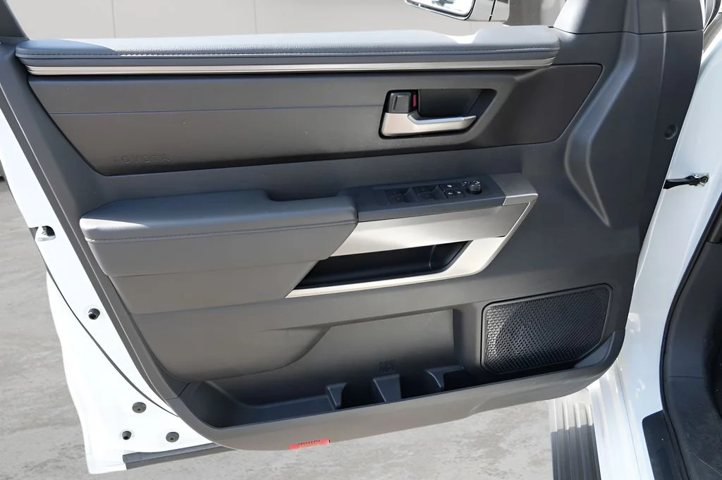 Used 2026 Ice Cap Toyota SR5 image 19