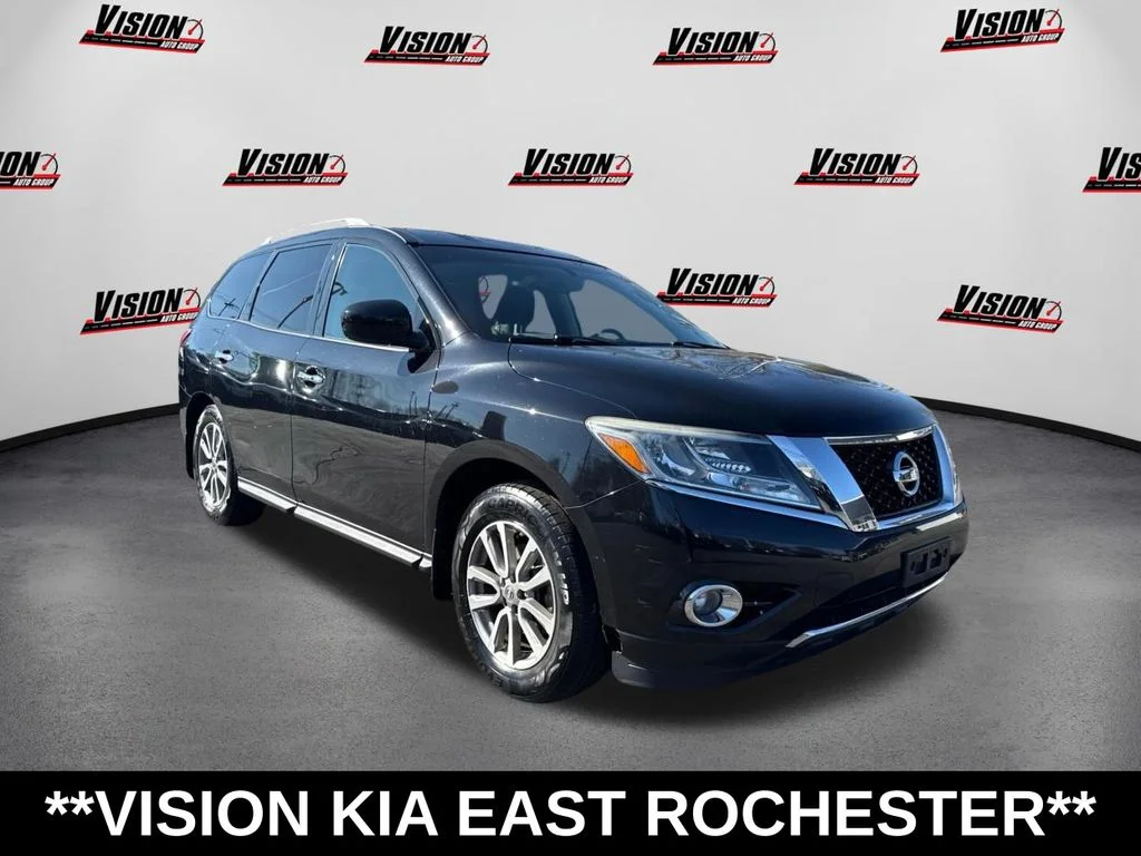 Used 2015 Black Nissan SV image 3