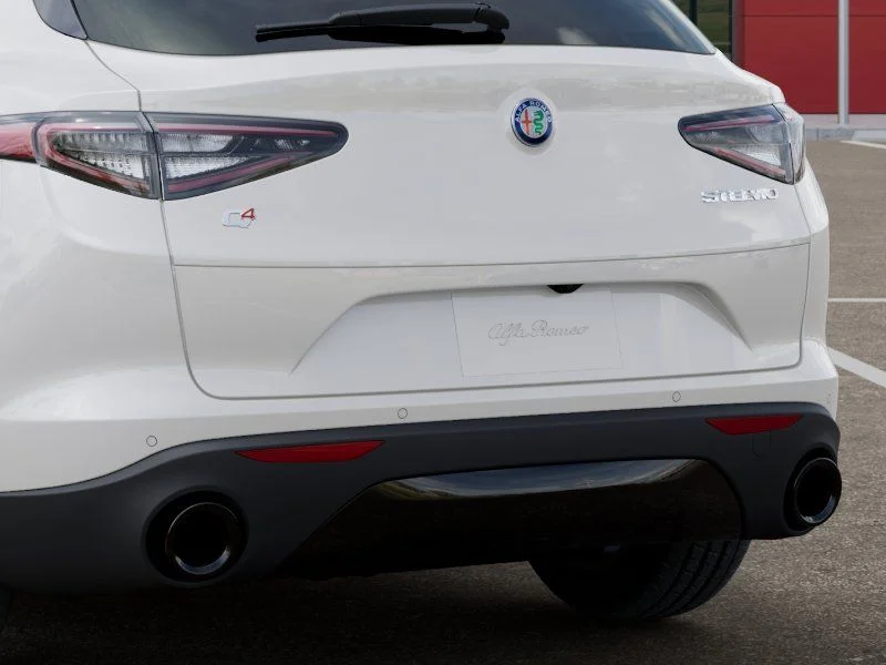 New 2026 Milano White Exterior Paint Alfa Romeo Base image 13