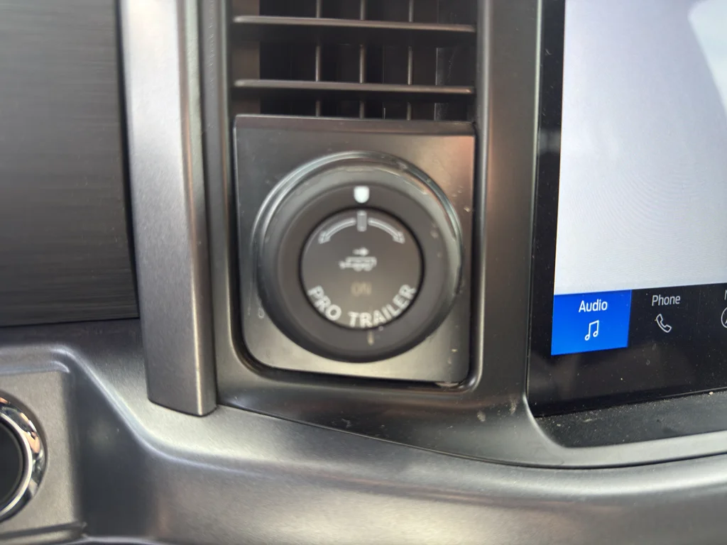 Used 2025 Gray Metallic Ford XLT image 24