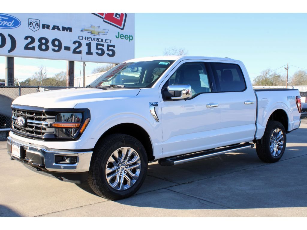 New 2026 Oxford White Ford XLT image 2