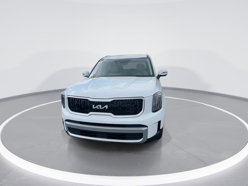 Used 2024 Glacial White Pearl Kia EX image 3