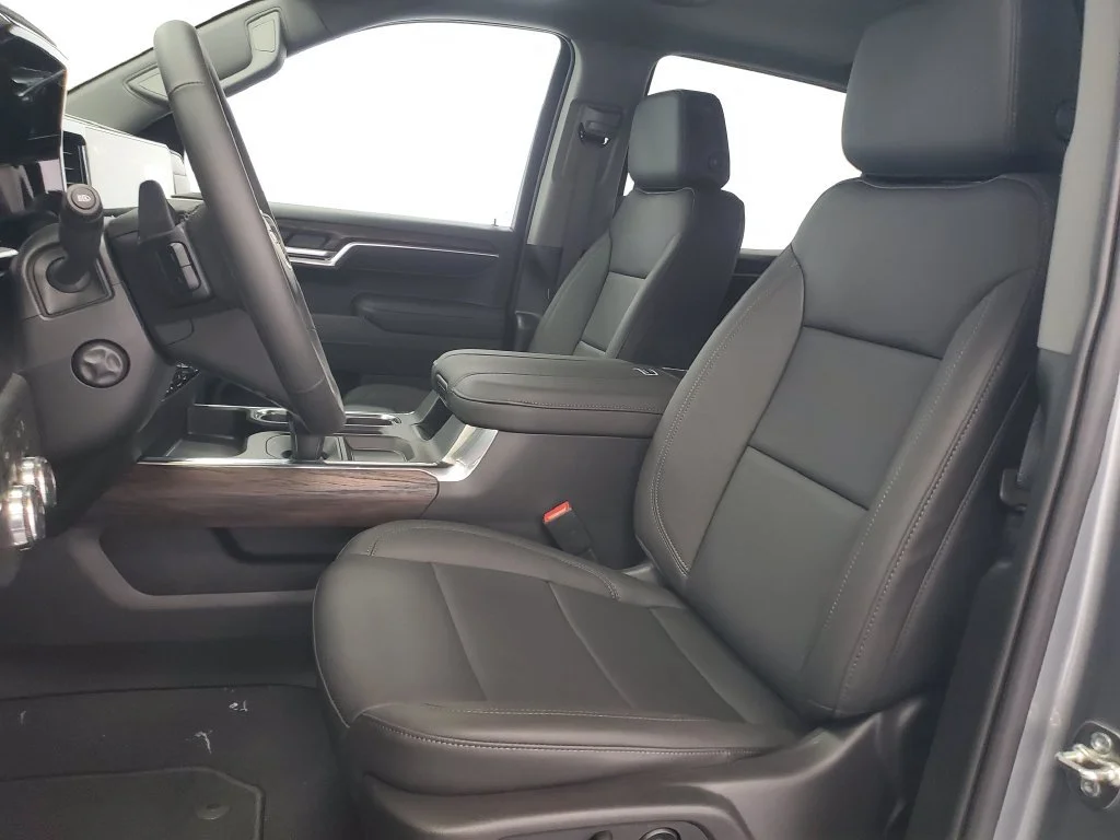 New 2026 Sterling Metallic GMC SLT image 5