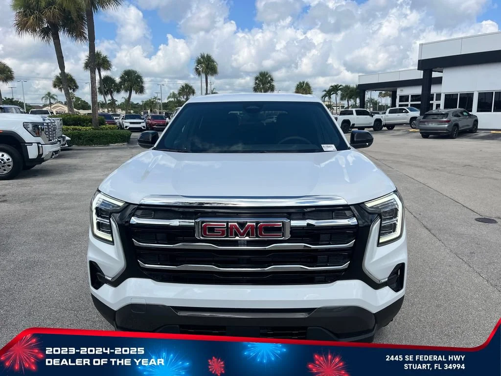 New 2027 Summit White GMC FWD Elevation image 2