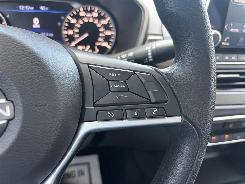 Used 2025 Gray Nissan 2.5 SV image 16
