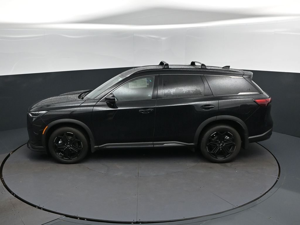 New 2027 Black INFINITI LUXE image 28