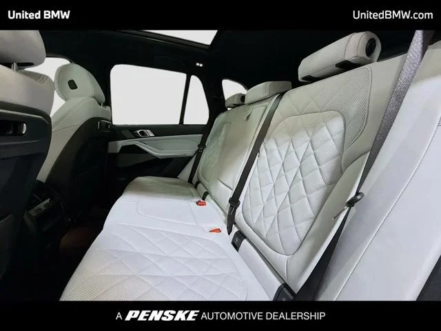 New 2026 Alpine White BMW X5 40i image 13