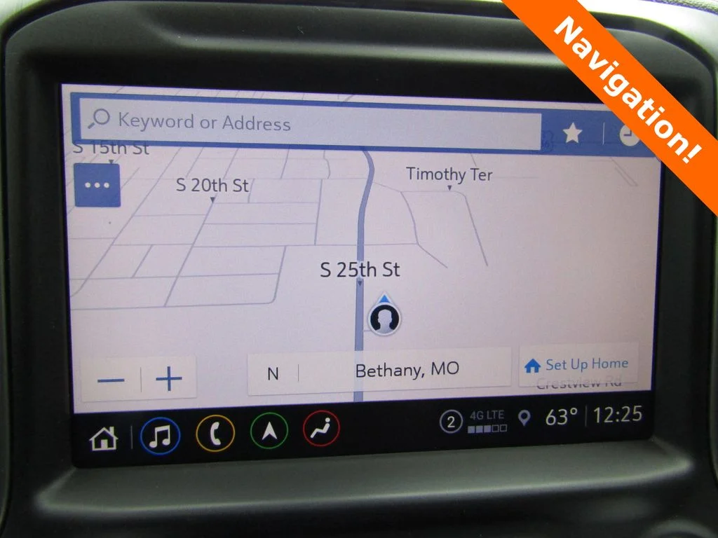 Used 2023 Red GMC Denali image 19