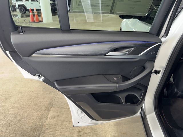 Used 2023 Alpine White BMW sDrive30i image 16
