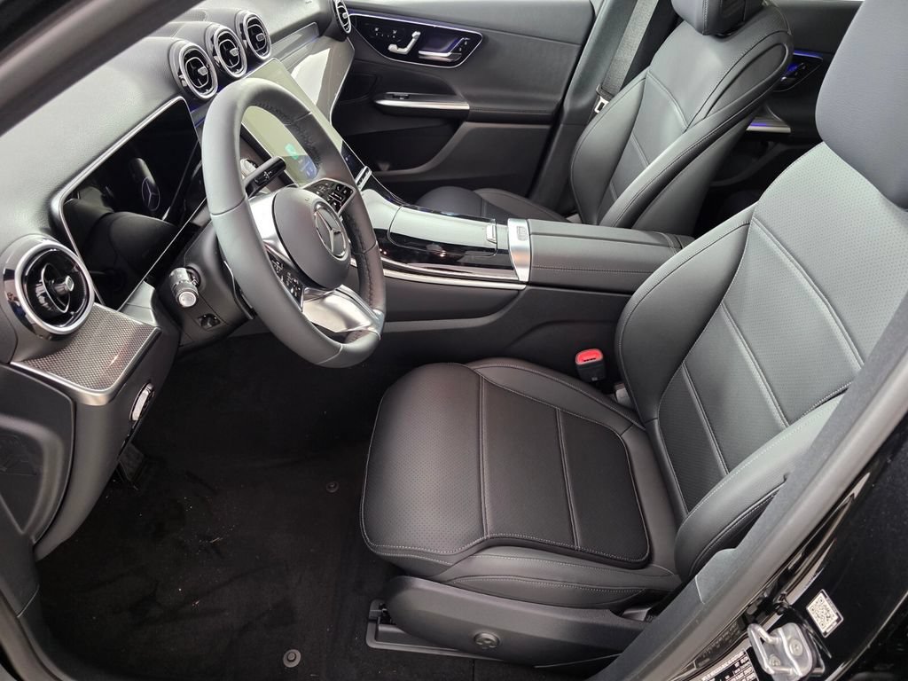 New 2026 Obsidian Black Metallic Mercedes-Benz GLC 300 image 21