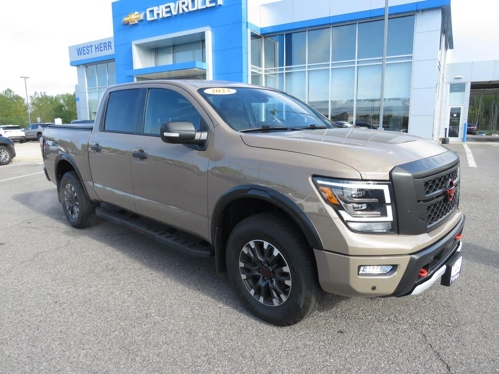 Used 2023 Baja Storm Nissan PRO-4X image 4