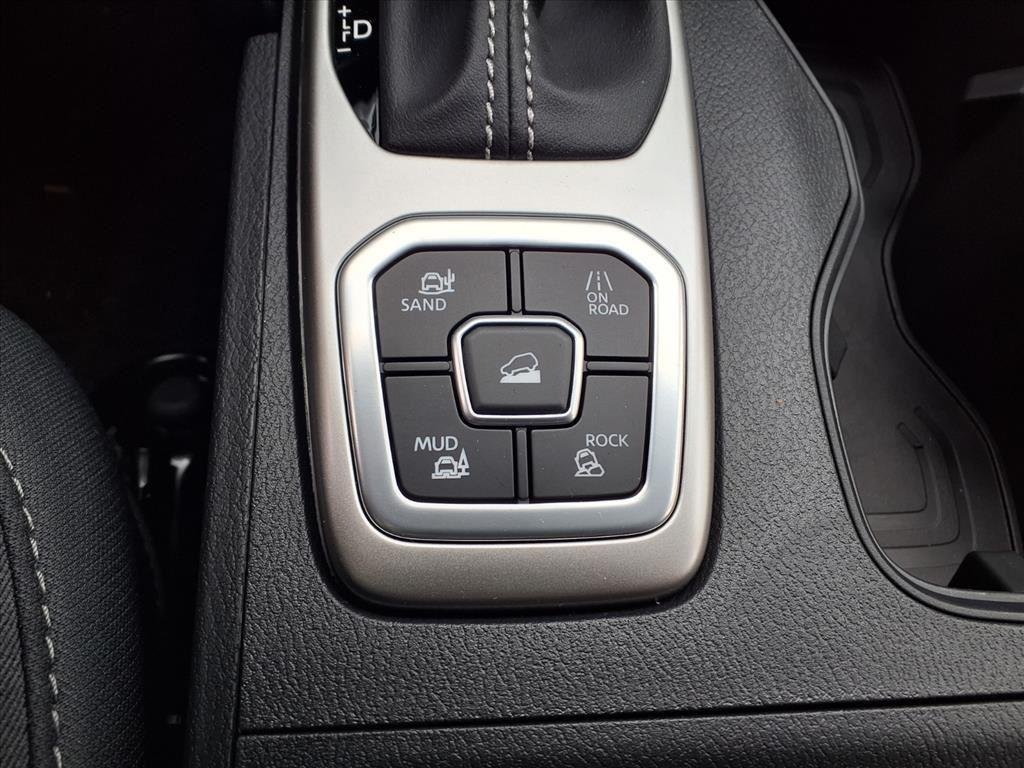 New 2026 Bluestone Pearl Nissan Crew Cab SV image 19