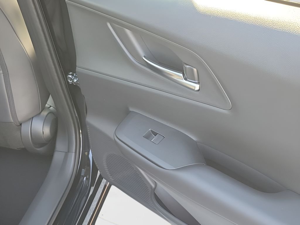 2026 Toyota Prius Plug-in Hybrid XSE Premium - Photo 39