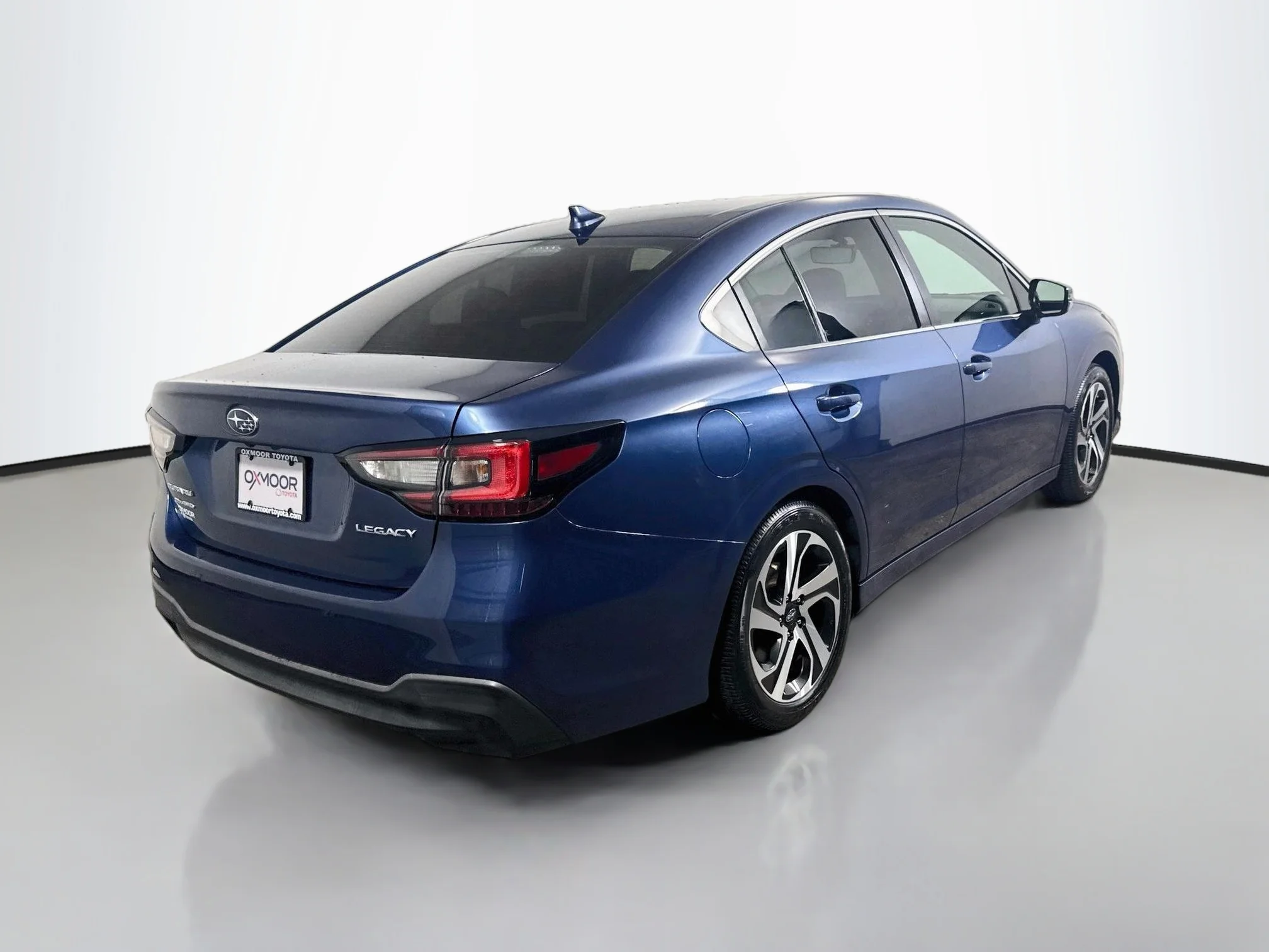 Used 2021 Abyss Blue Pearl Subaru Limited image 7