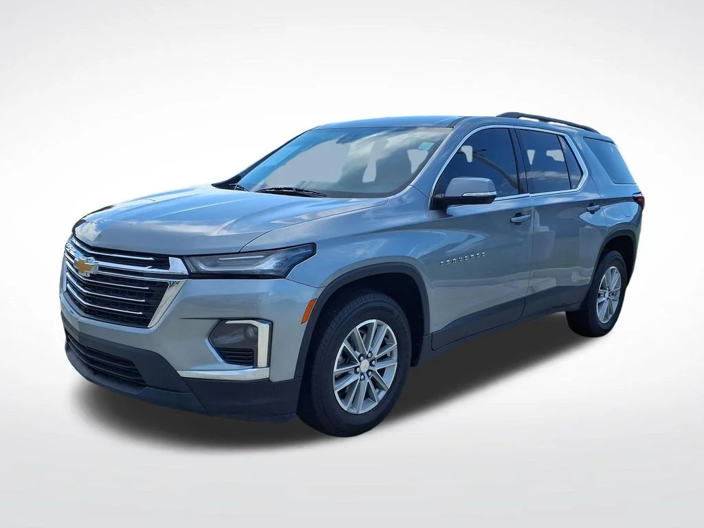 Used 2023 Gray Chevrolet LT image 3