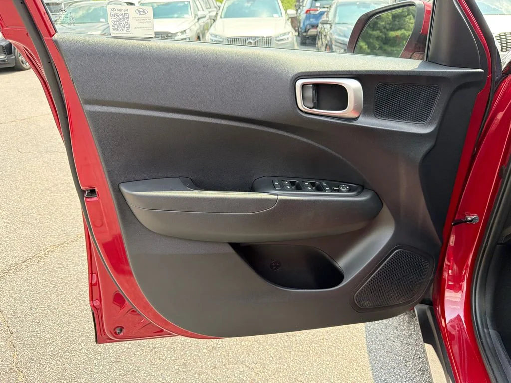 Used 2025 Red Hyundai SE image 10