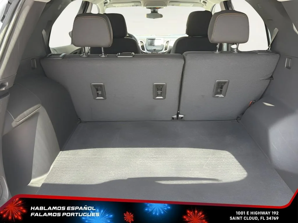 Used 2024 Summit White Chevrolet LT image 30