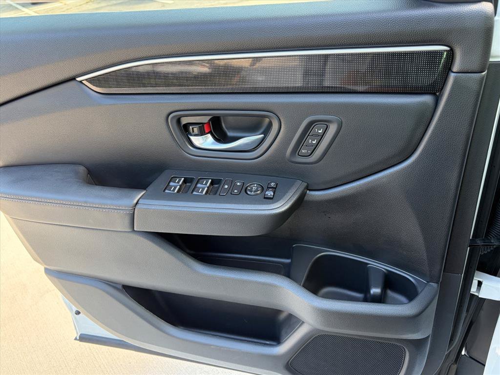 2025 Honda Pilot Elite - Photo 42