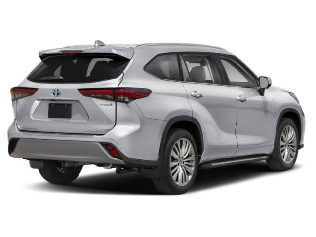 Used 2023 Toyota Highlander Platinum with VIN 5TDEBRCH8PS116821 for sale in Brainerd, Minnesota