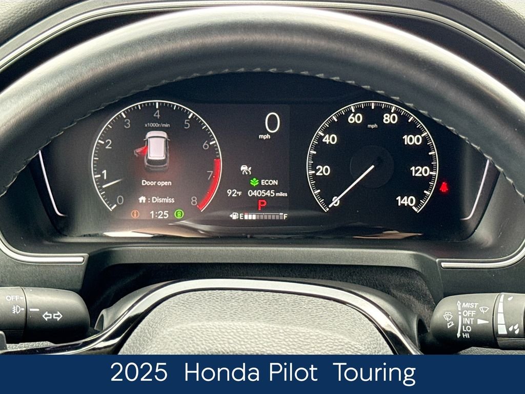 Used 2025  Honda Touring image 3