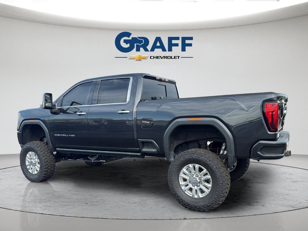 Used 2021 CARBON BLACK METALLIC GMC Denali image 4