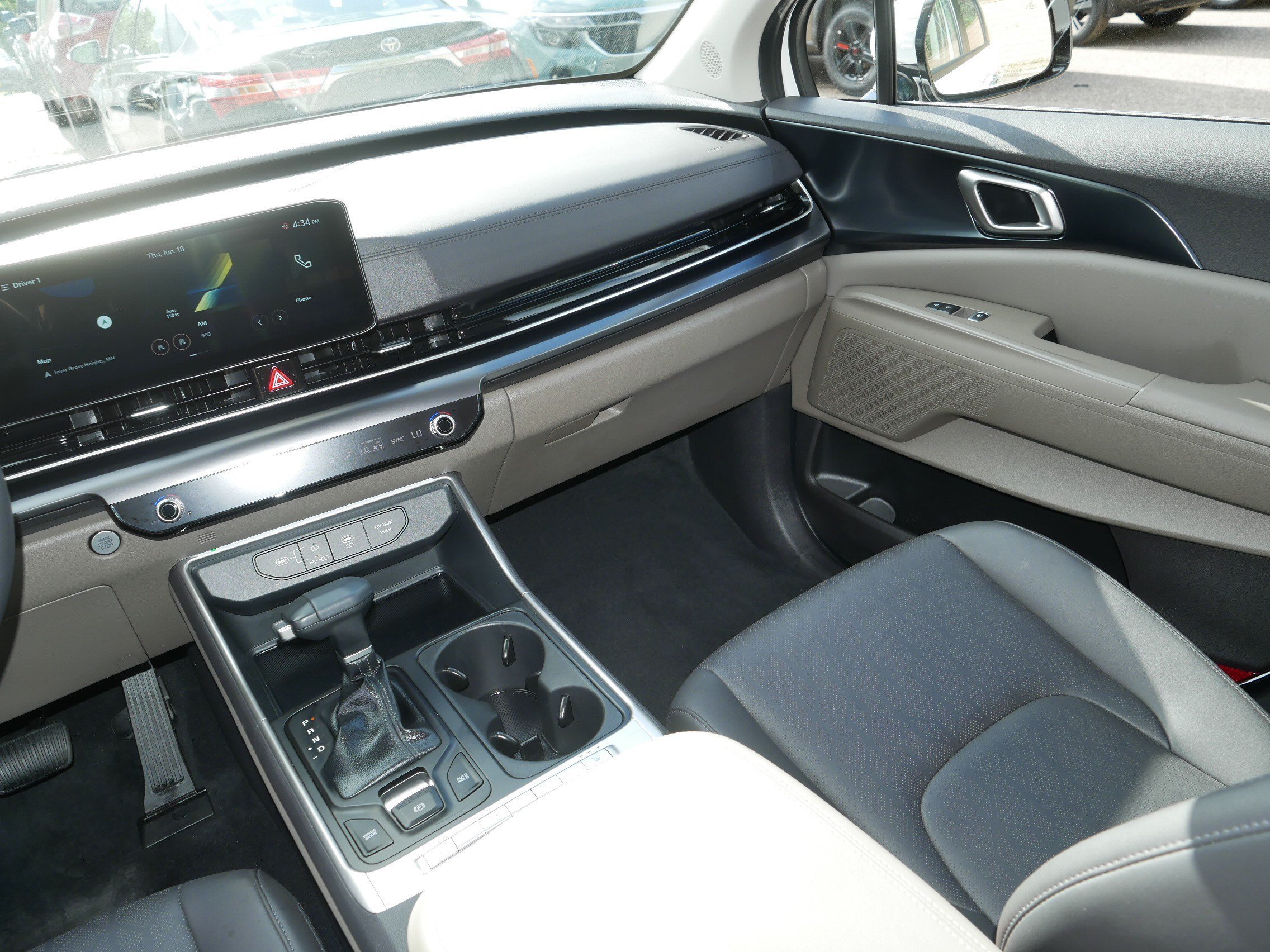 Certified Used 2026 Snow White Pearl Kia LXS image 11