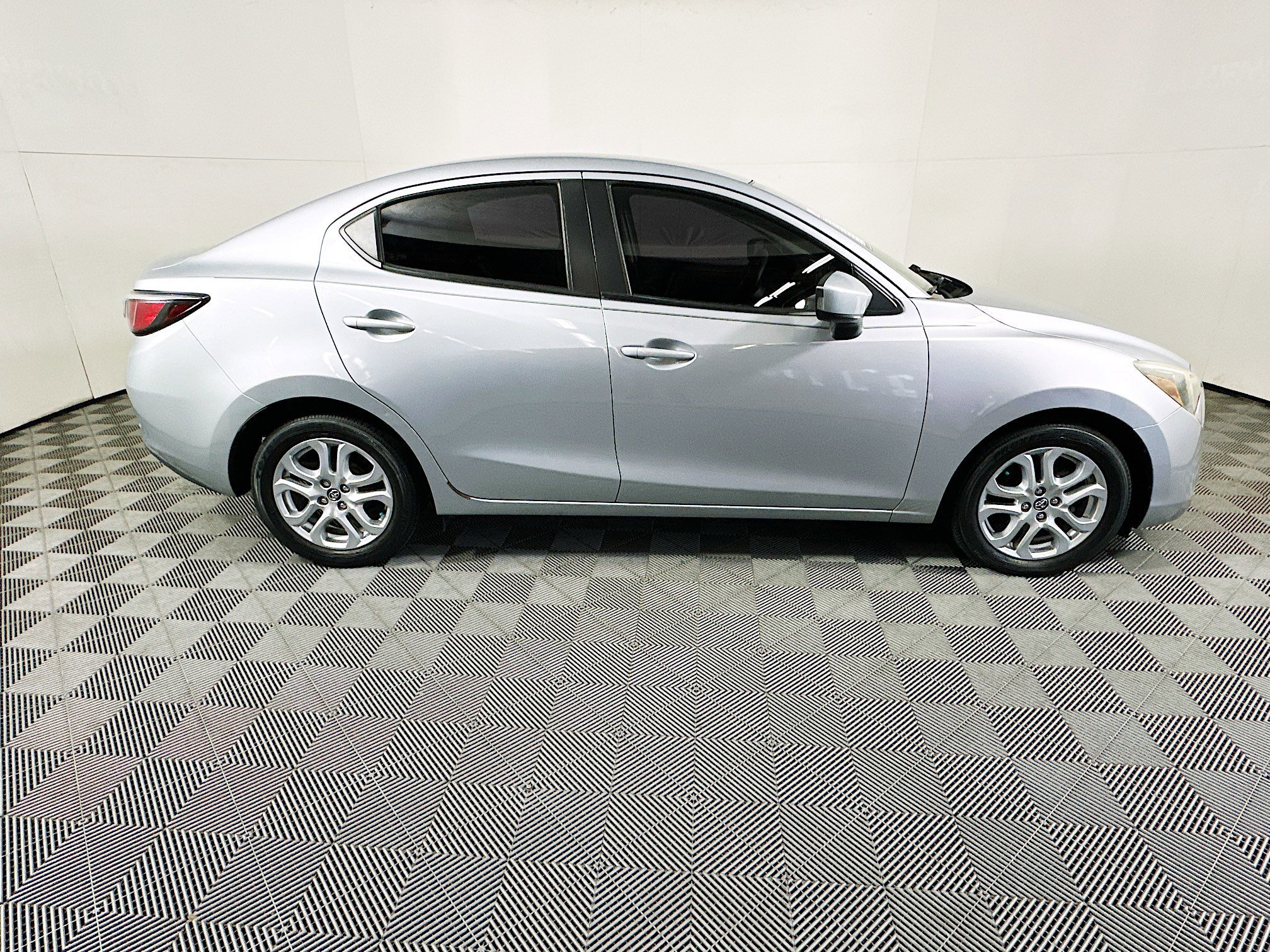 Used 2017 Toyota Yaris iA Base with VIN 3MYDLBYVXHY174522 for sale in Coconut Creek, FL