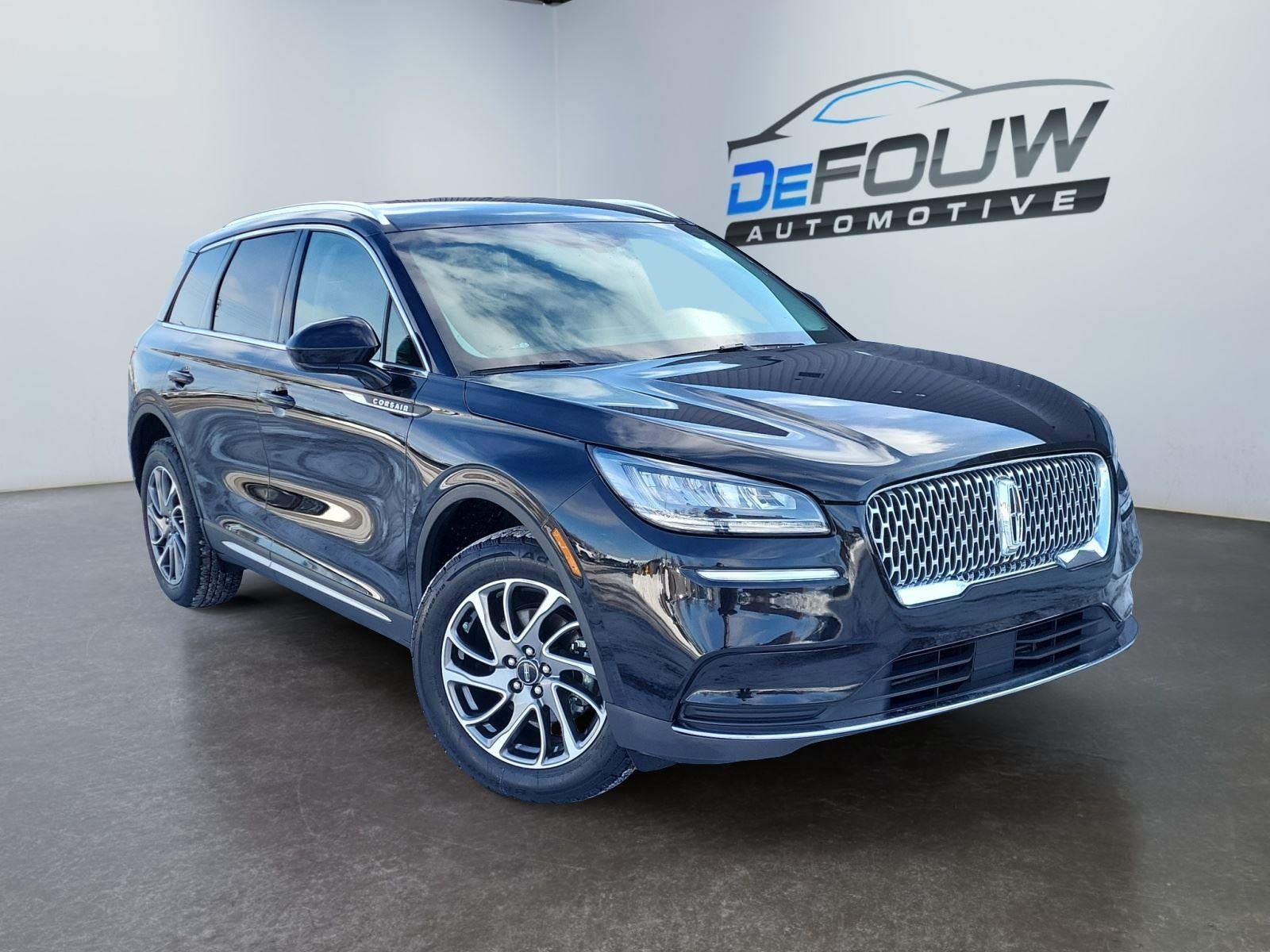 2022 Lincoln Corsair Base