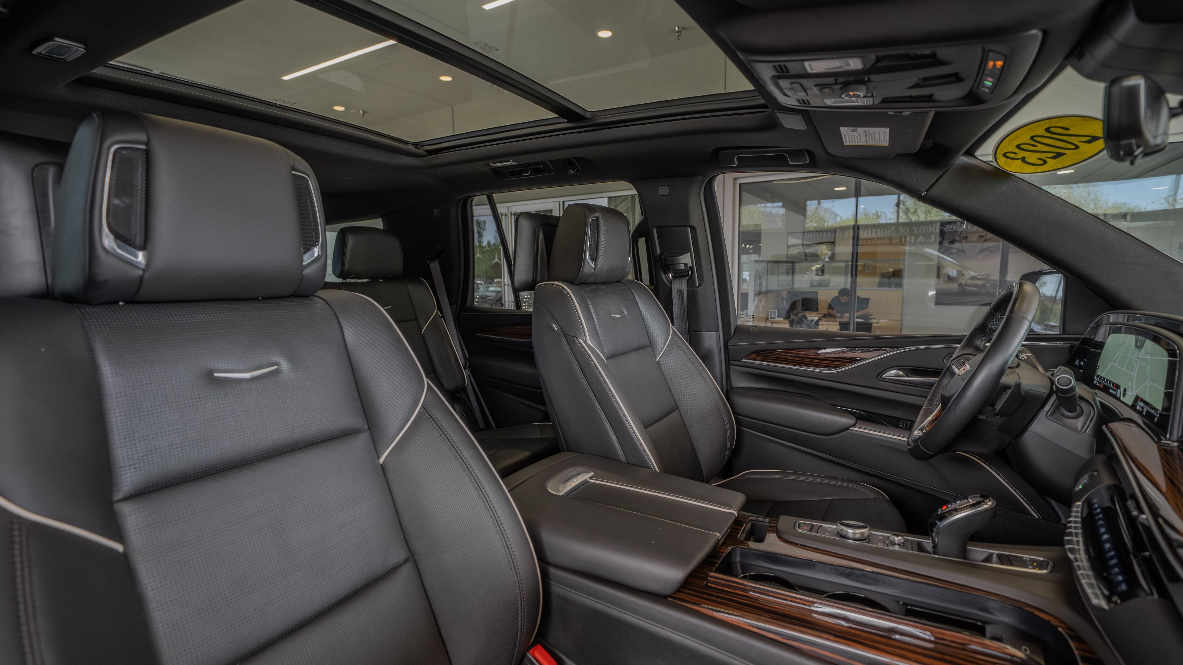 Used 2023 Crystal White Tricoat Cadillac Premium Luxury image 32