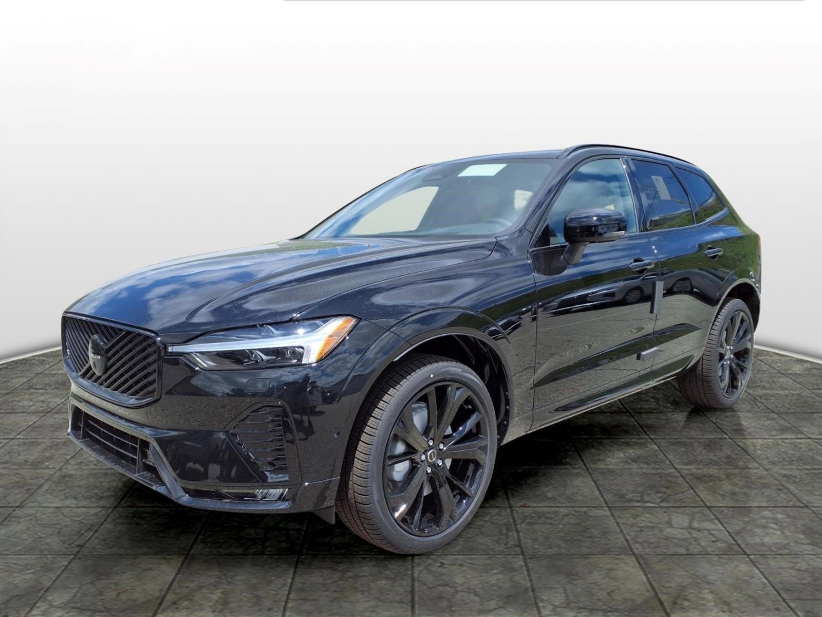 New 2026 Onyx Black Volvo Ultra image 2