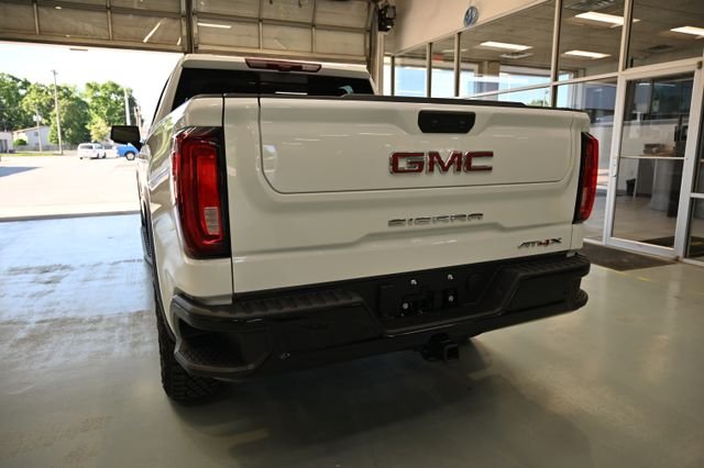 2025 GMC Sierra 1500 AT4X - Photo 11