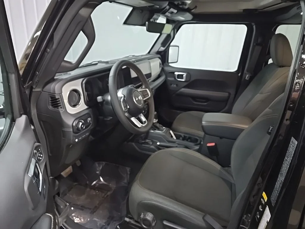 Used 2024 Black Jeep Sahara 4xe image 29