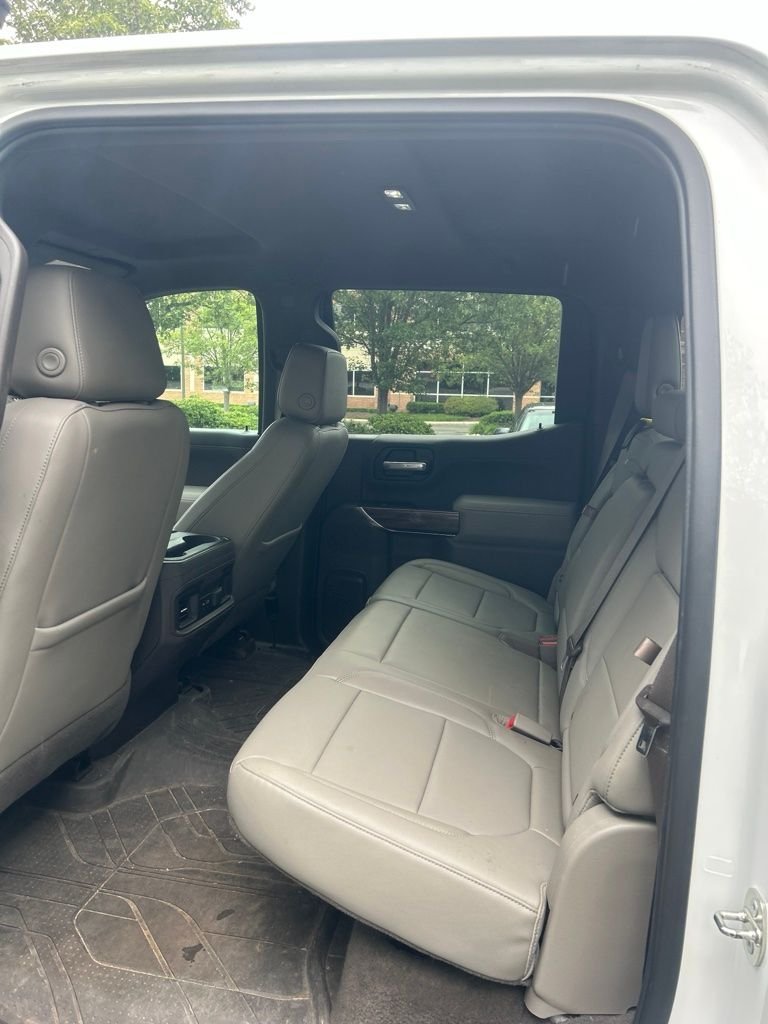Used 2019 Summit White Chevrolet RST image 10