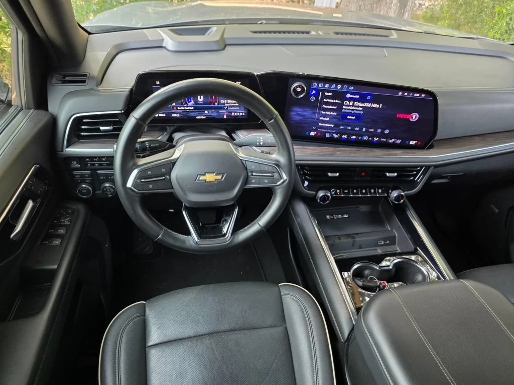 Used 2025 Sterling Gray Metallic Chevrolet Premier image 27