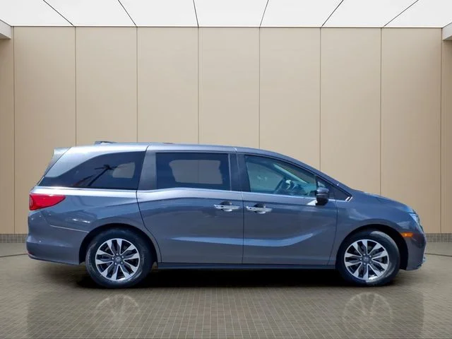 Used 2024 Gray Honda EX-L image 7