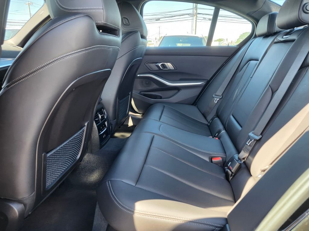Used 2023 Black BMW M340i xDrive image 16