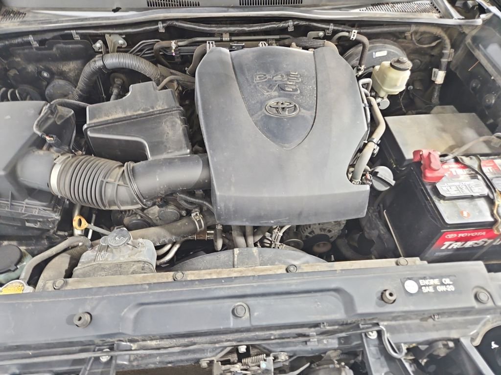 Used 2017 Black Toyota SR5 image 21