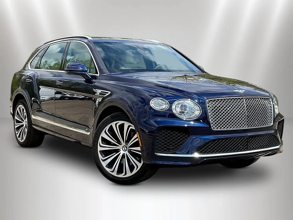 Used 2021  Bentley V8 image 3