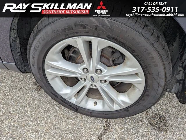 Used 2017 Blue Ford SE image 11