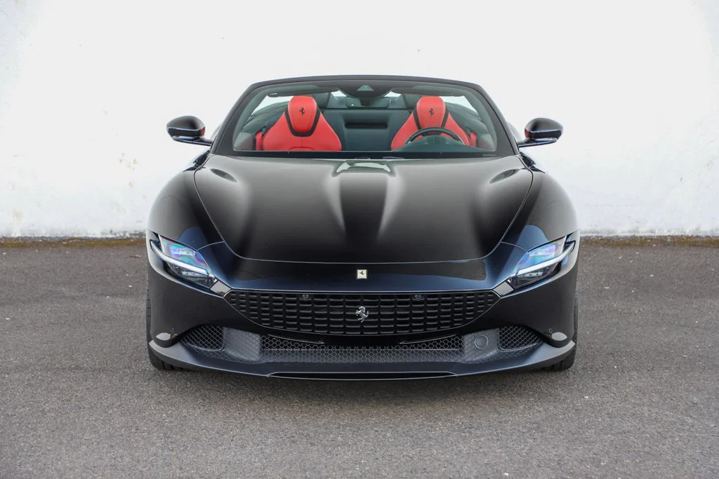 Used 2025 Nero Ferrari Spider image 15