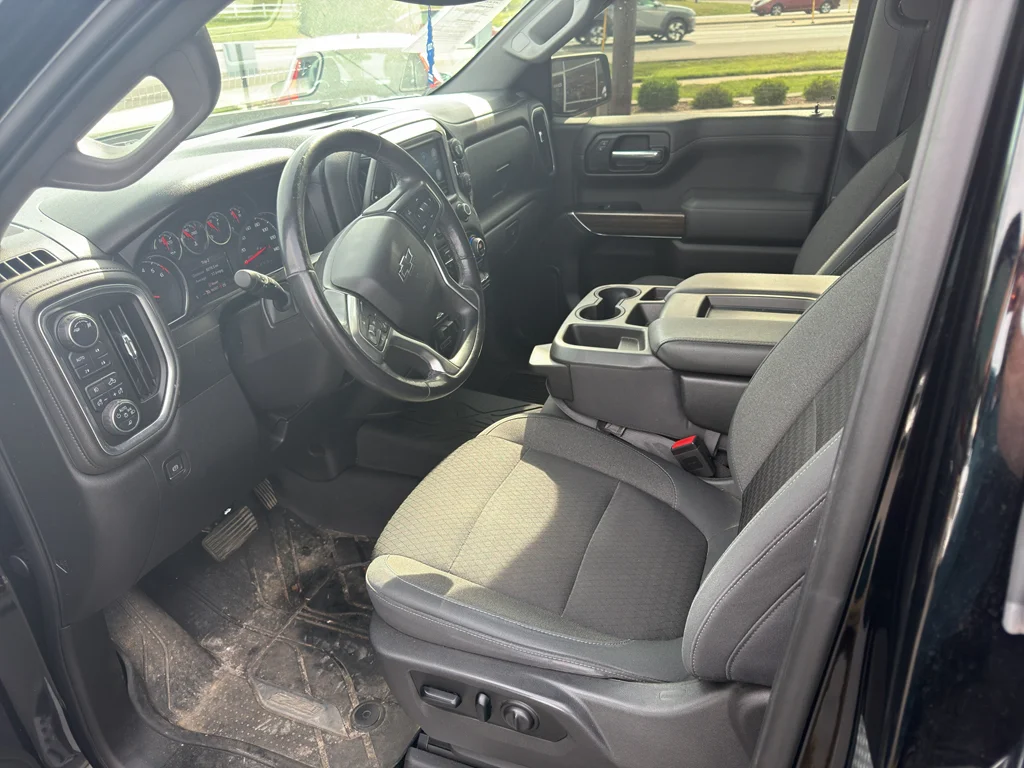 2019 Chevrolet Silverado 1500 LT Trail Boss 4X4 Crew Cab Short Box's photo