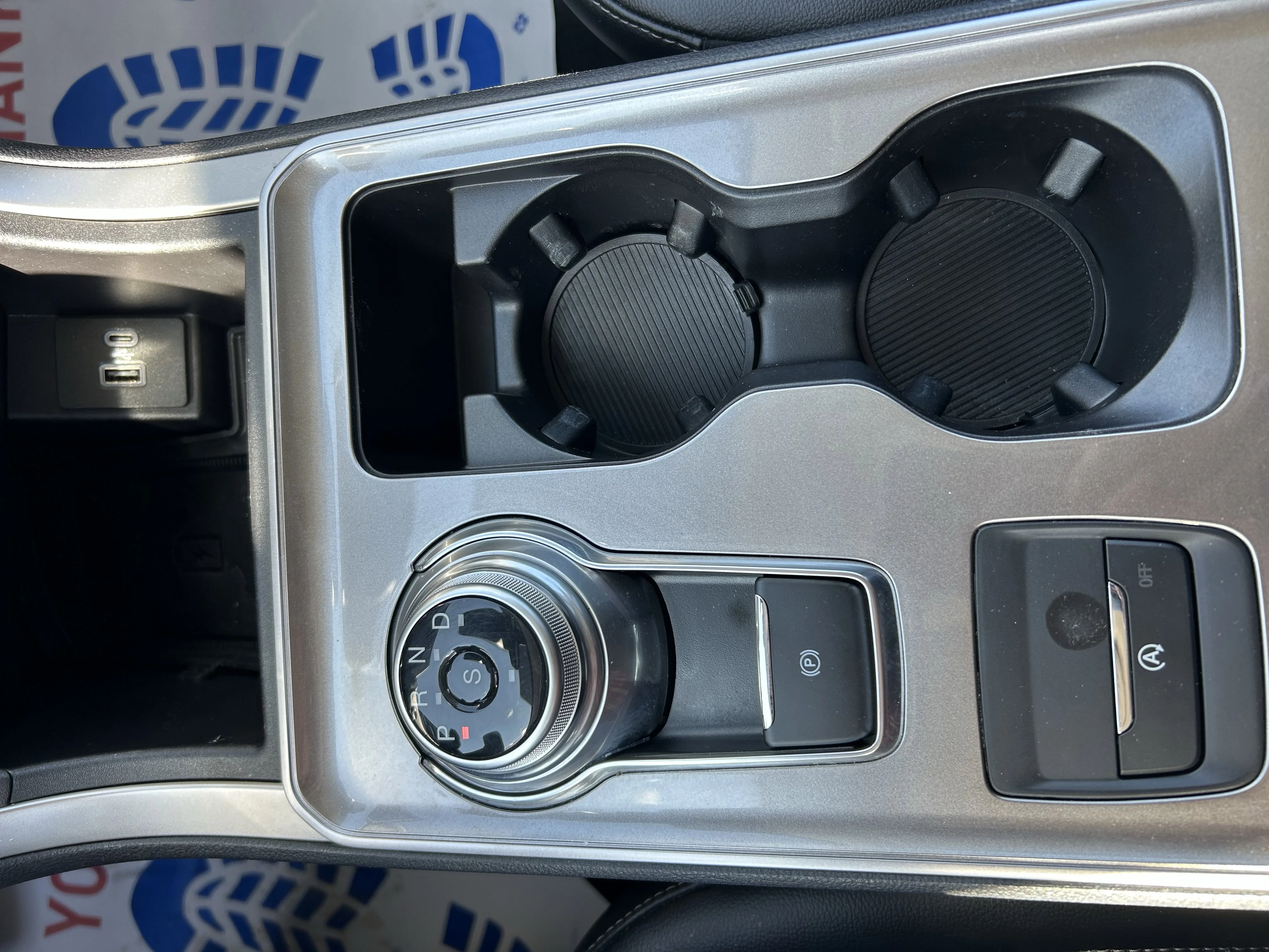 Used 2023 Red Ford SEL image 18