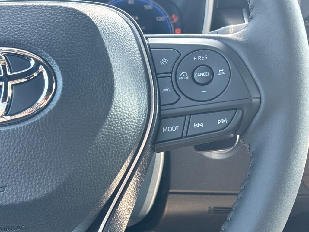 New 2026 Classic Silver Metallic with Midnight Black Metallic roof Toyota XSE image 19