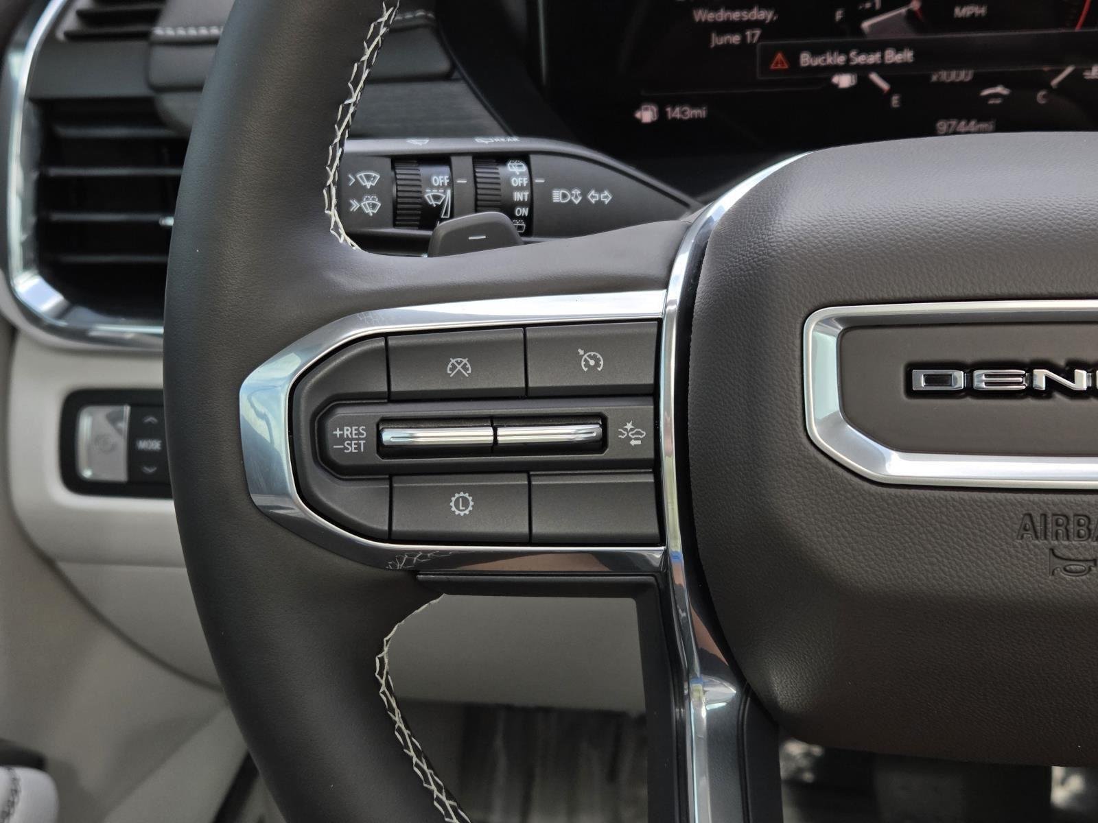Used 2024 White Frost Tricoat GMC FWD Denali image 22