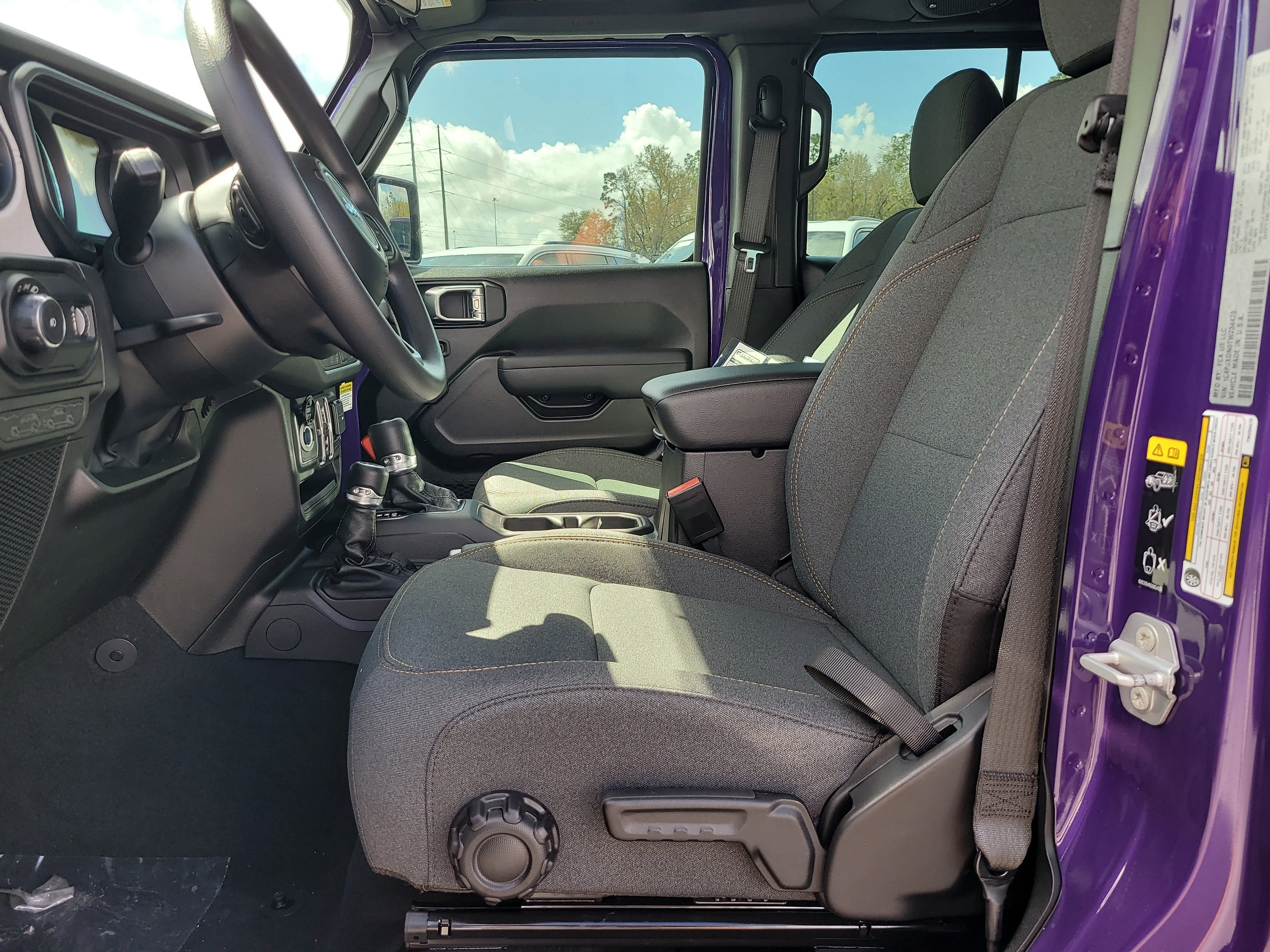 New 2026 Reign Jeep Sport image 13