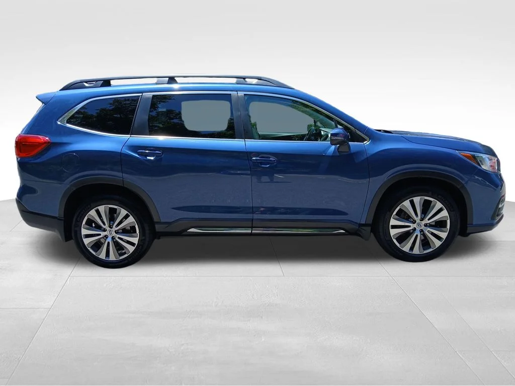 Used 2019 Blue Subaru Limited image 13
