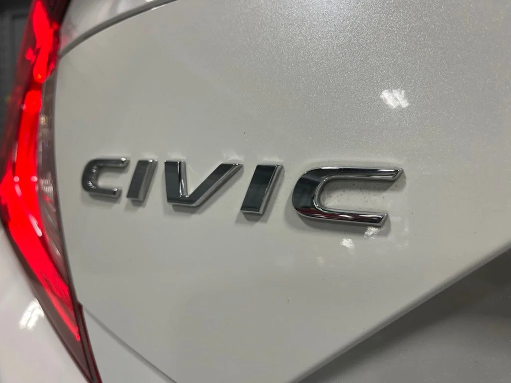 Certified Used 2020 Platinum White Pearl Honda Sport image 33