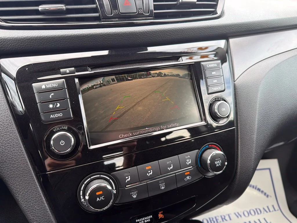 Used 2021 Black Nissan S image 22